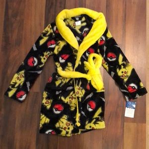 Youth Pokémon Fleece Robe